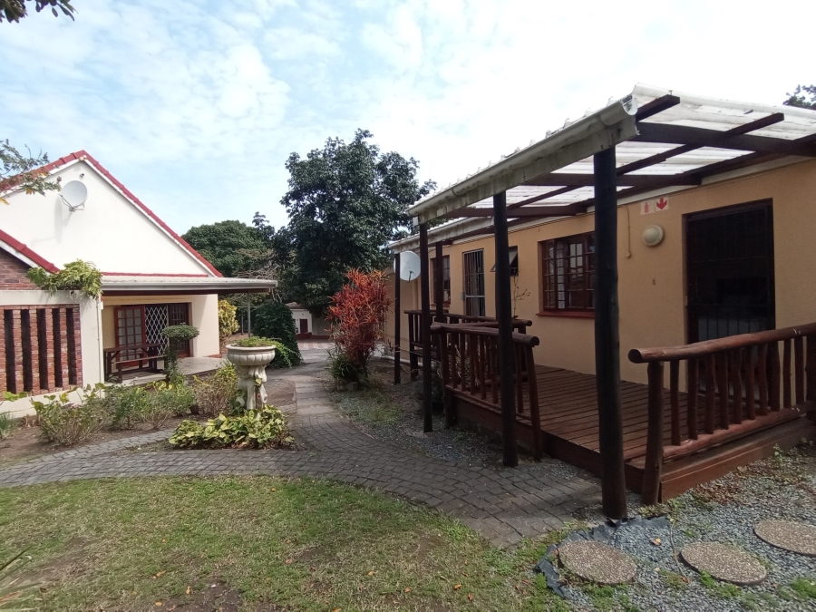 7 Bedroom Property for Sale in Berea Eastern Cape